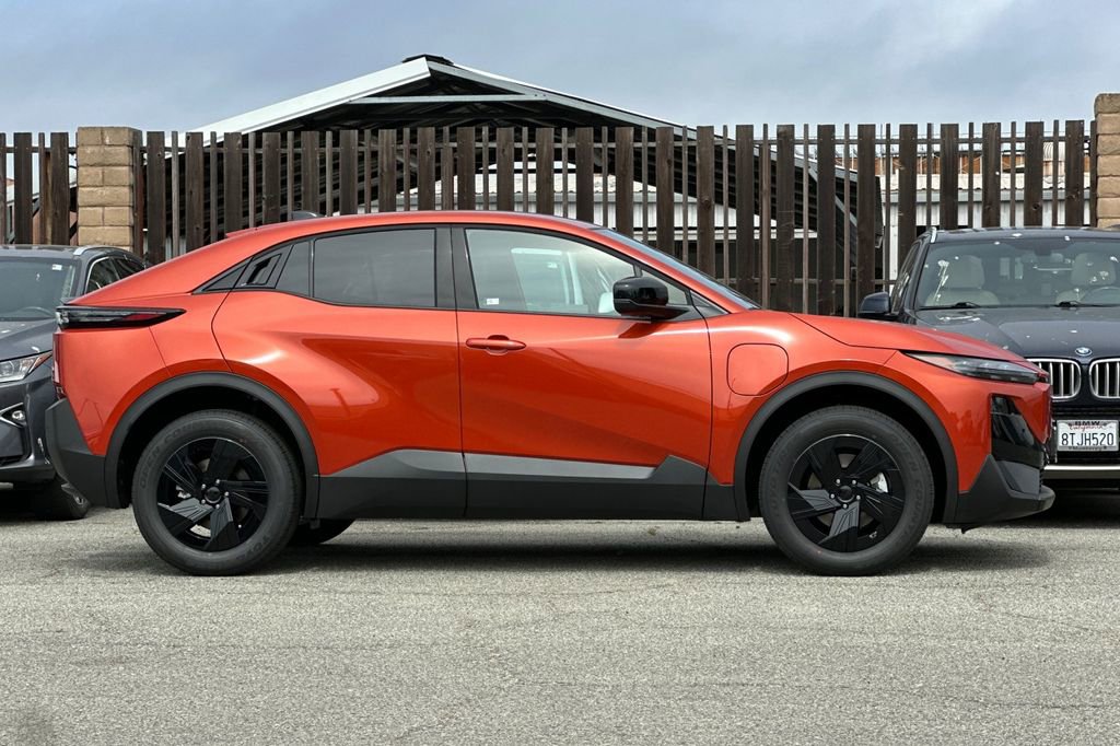 New 2026 Subaru Uncharted Premium image 3