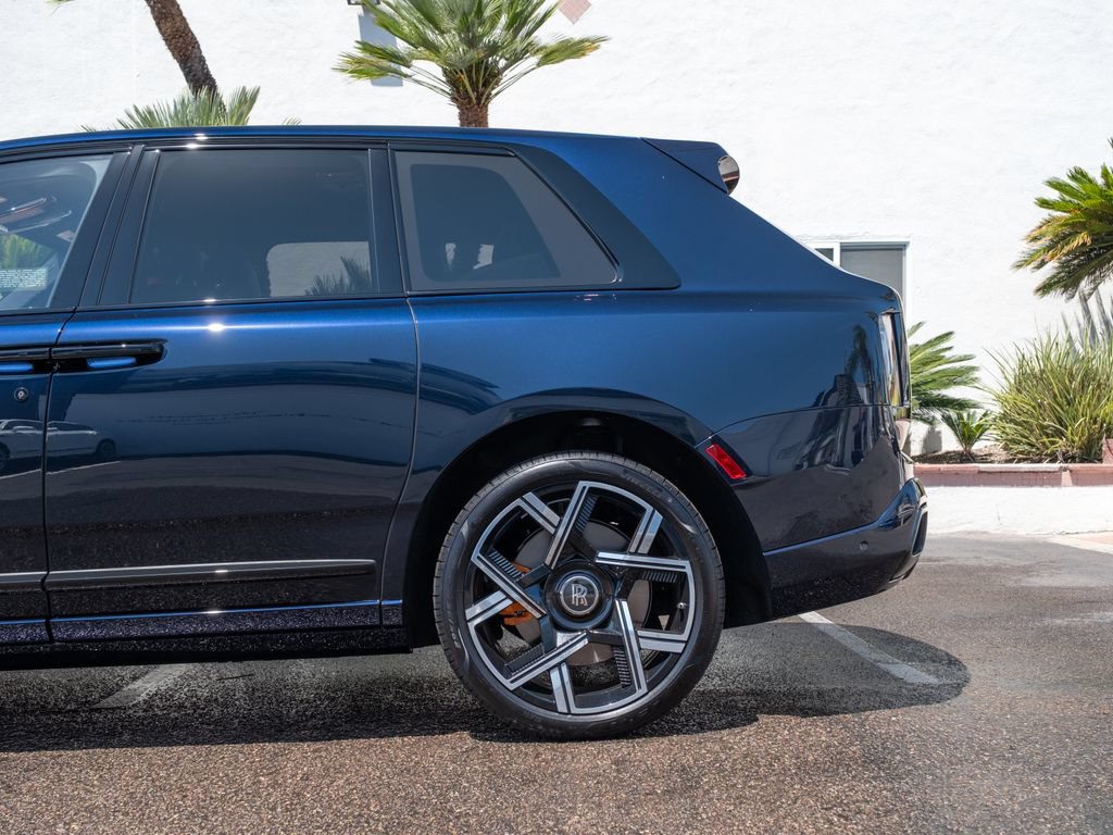 New 2027 Rolls-Royce Cullinan Black Badge AWD/4WD image 42