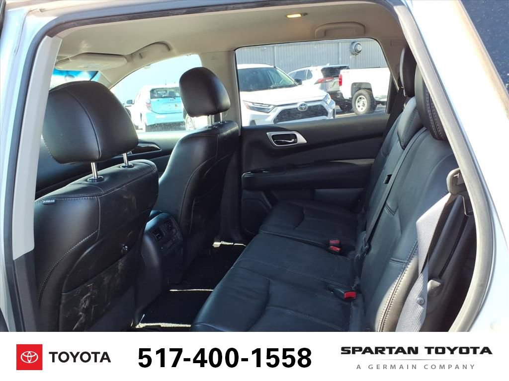 Used 2014 Nissan Pathfinder SL w/ SL Tech Package image 11