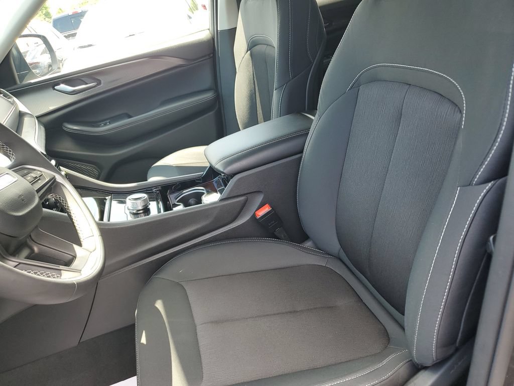 Used 2021 Ford F150 Lariat w/ Equipment Group 502A High AWD/4WD image 17