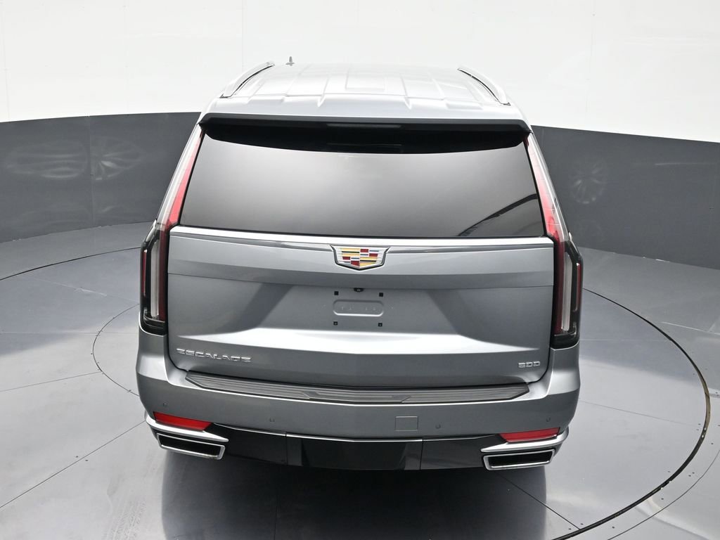 Certified 2024 Cadillac Escalade Luxury RWD image 12