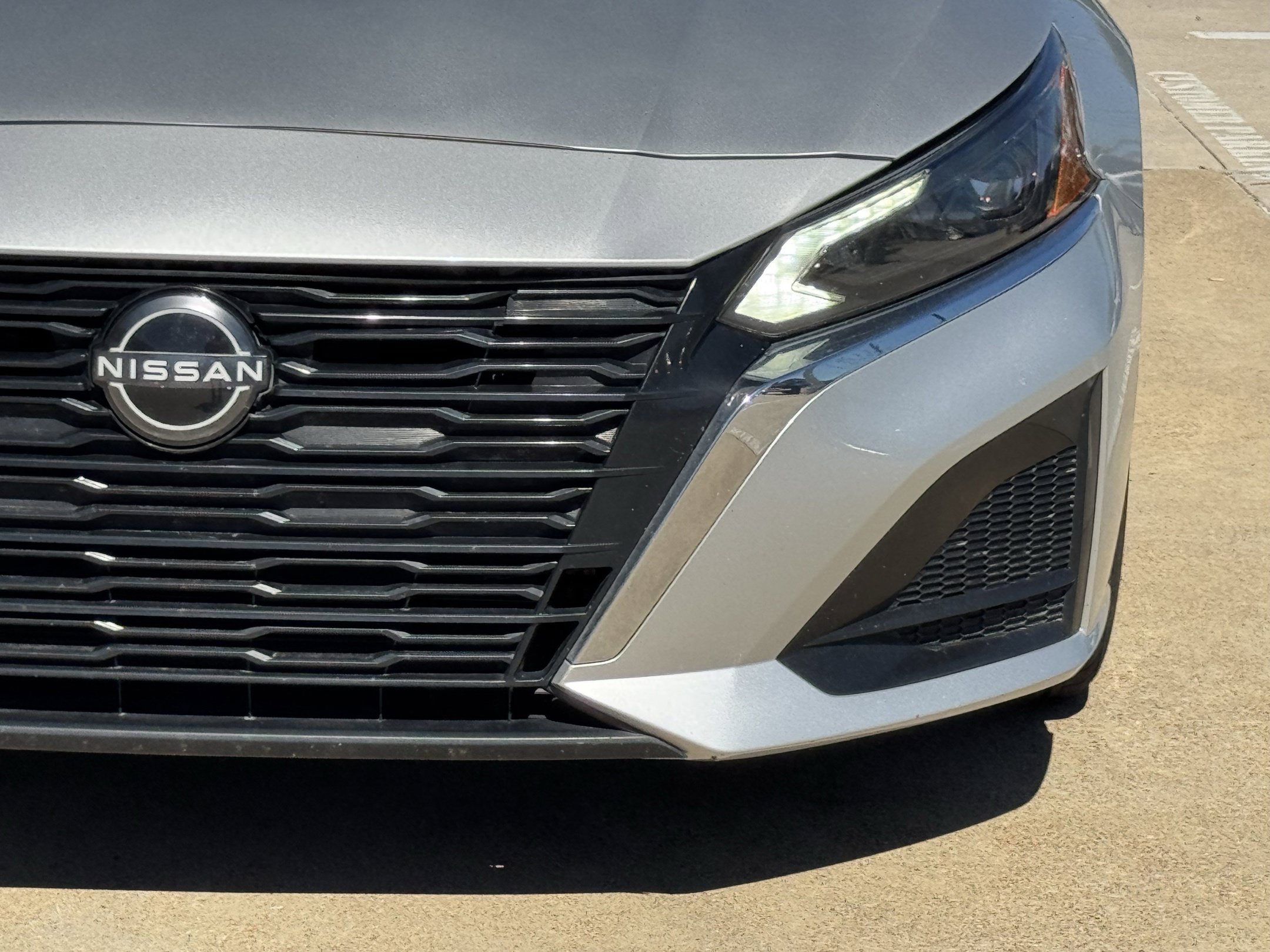 Used 2023 Nissan Altima 2.5 SV FWD image 10
