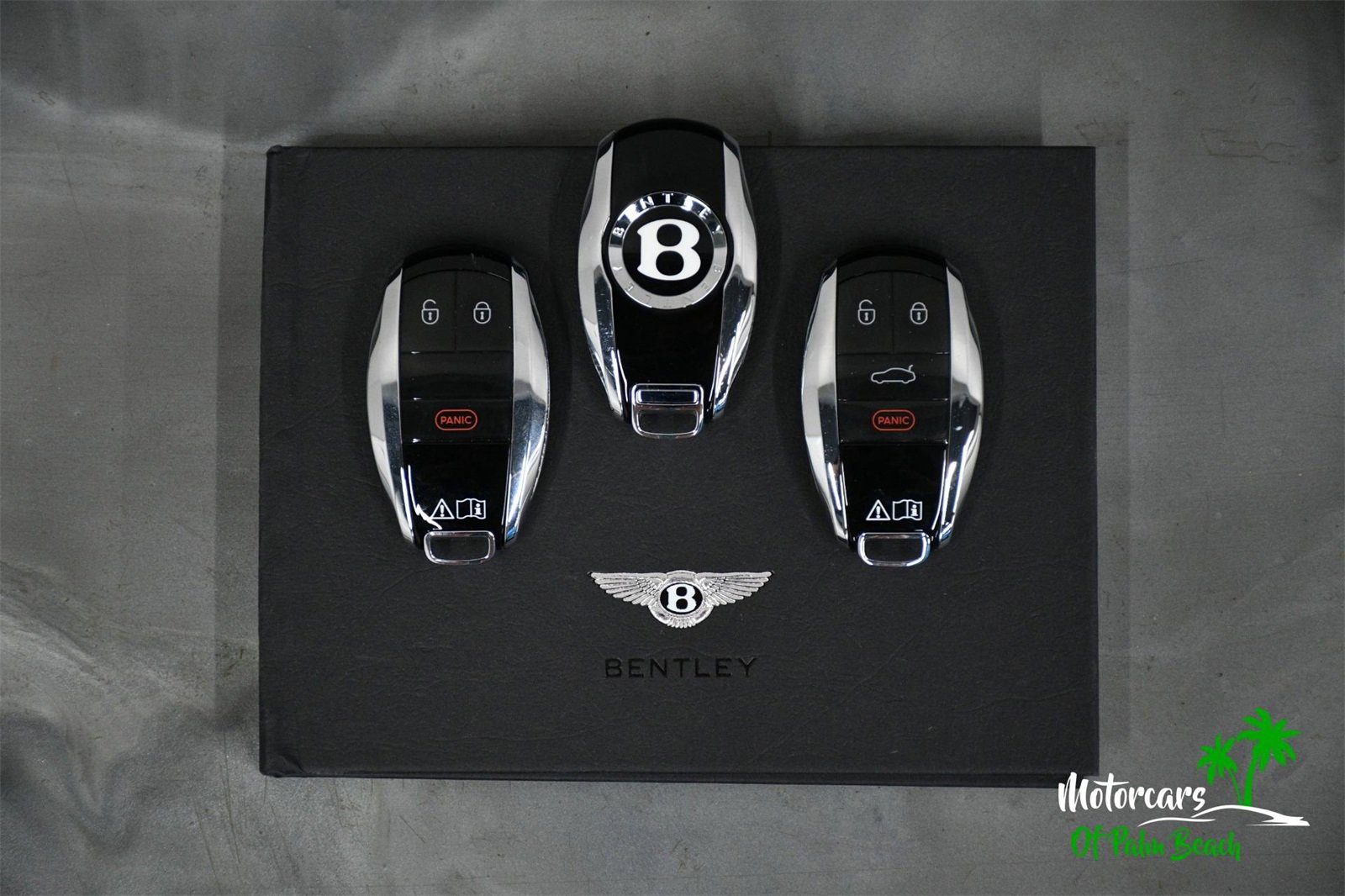 Used 2025 Bentley Flying Spur Plug-In Hybrid image 75