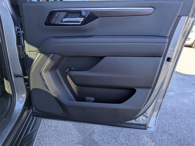 New 2026 Chevrolet Suburban LS w/ LPO, Dark Essentials Package image 33