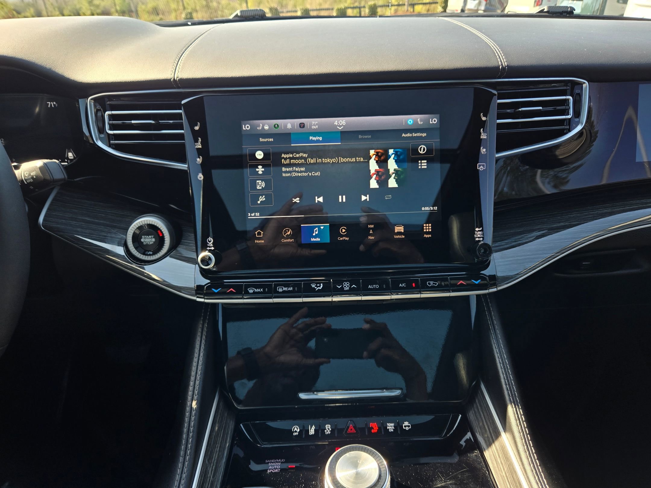 Used 2022 Jeep Wagoneer Series II w/ Premium Group I image 16