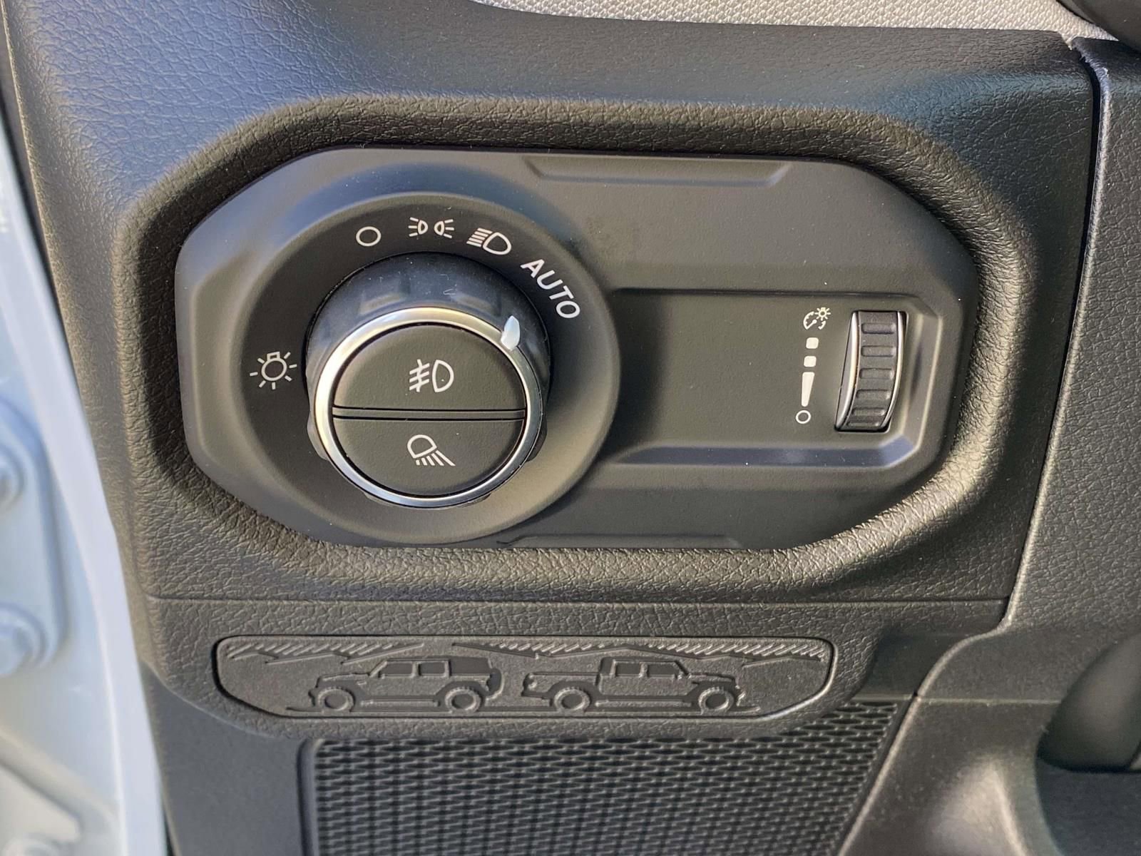 New 2026 Jeep Gladiator Sport image 18