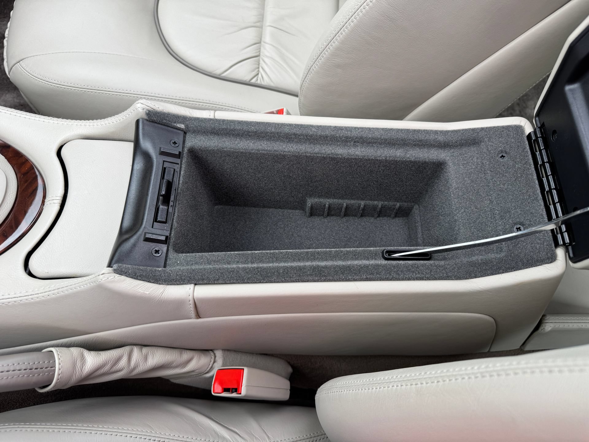 Used 2001 Jaguar XJ Supercharged RWD image 77