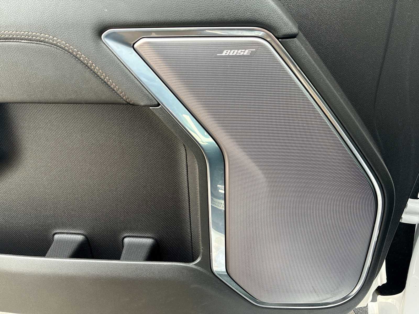 Used 2023 Chevrolet Silverado 1500 High Country w/ Technology Package image 25