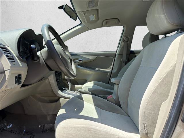 Used 2010 Toyota Corolla LE FWD image 12