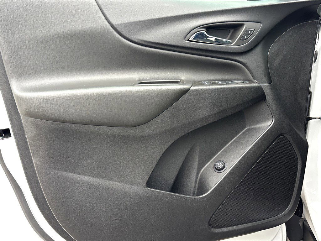 Used 2024 Chevrolet Equinox LT image 16
