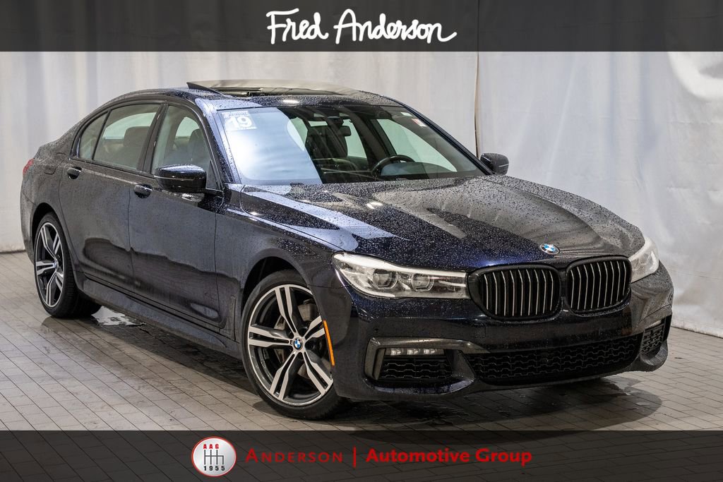 Used 2019 BMW 740i w/ M Sport Package RWD image 1