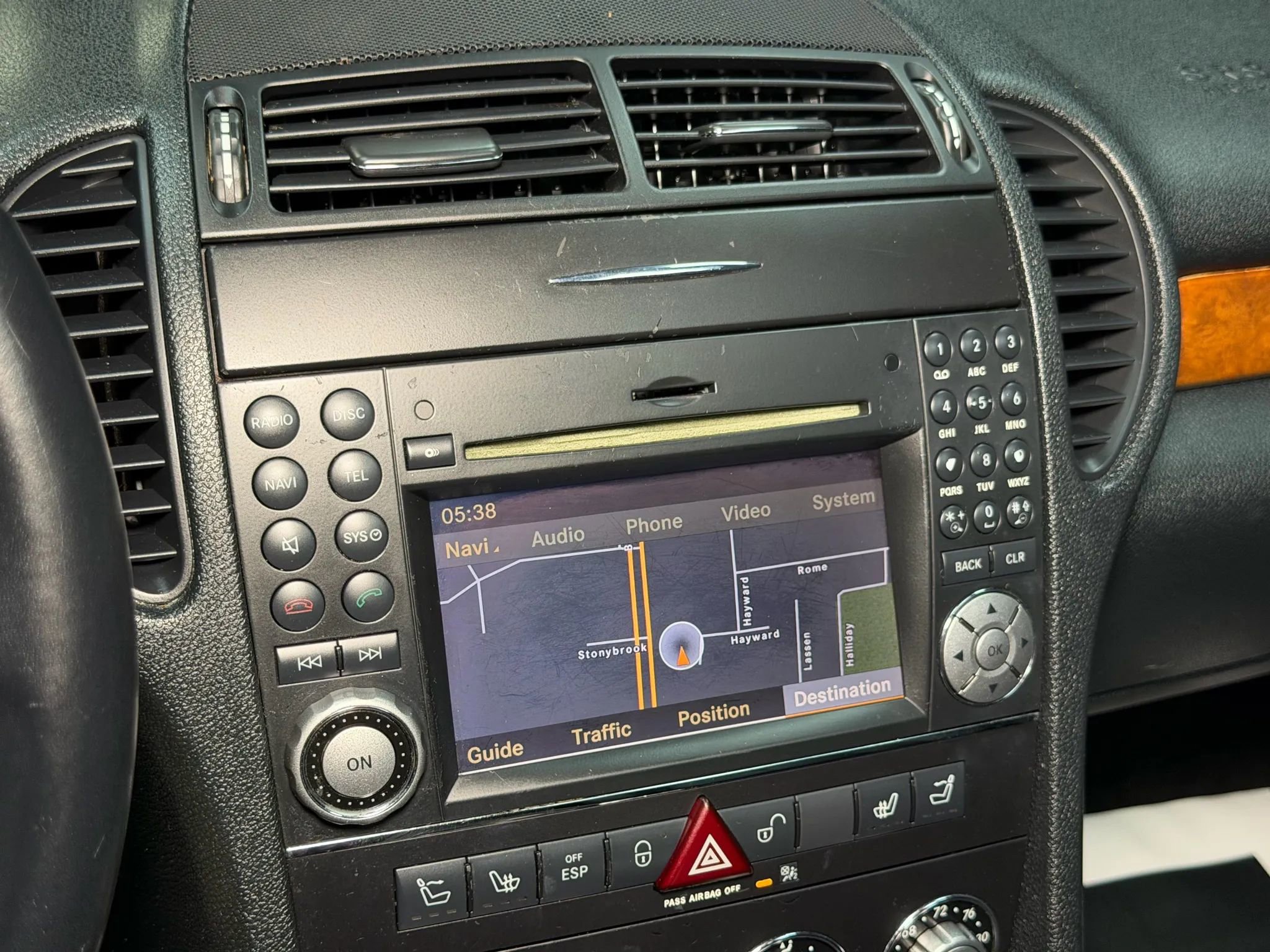 Used 2011 Mercedes-Benz SLK 300 image 32