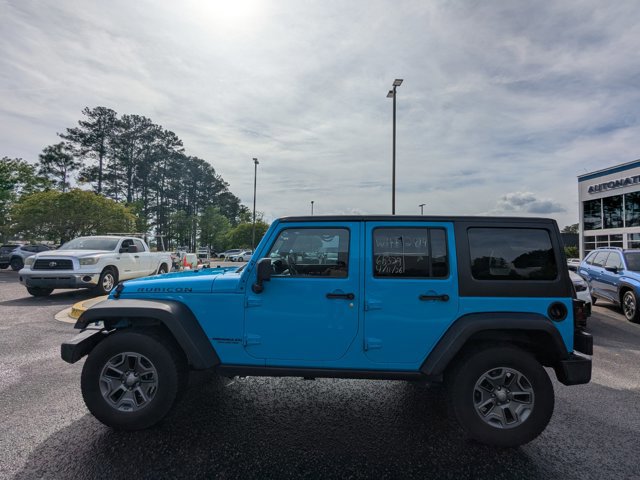 Used 2017 Jeep Wrangler Unlimited Rubicon w/ Connectivity Group image 2