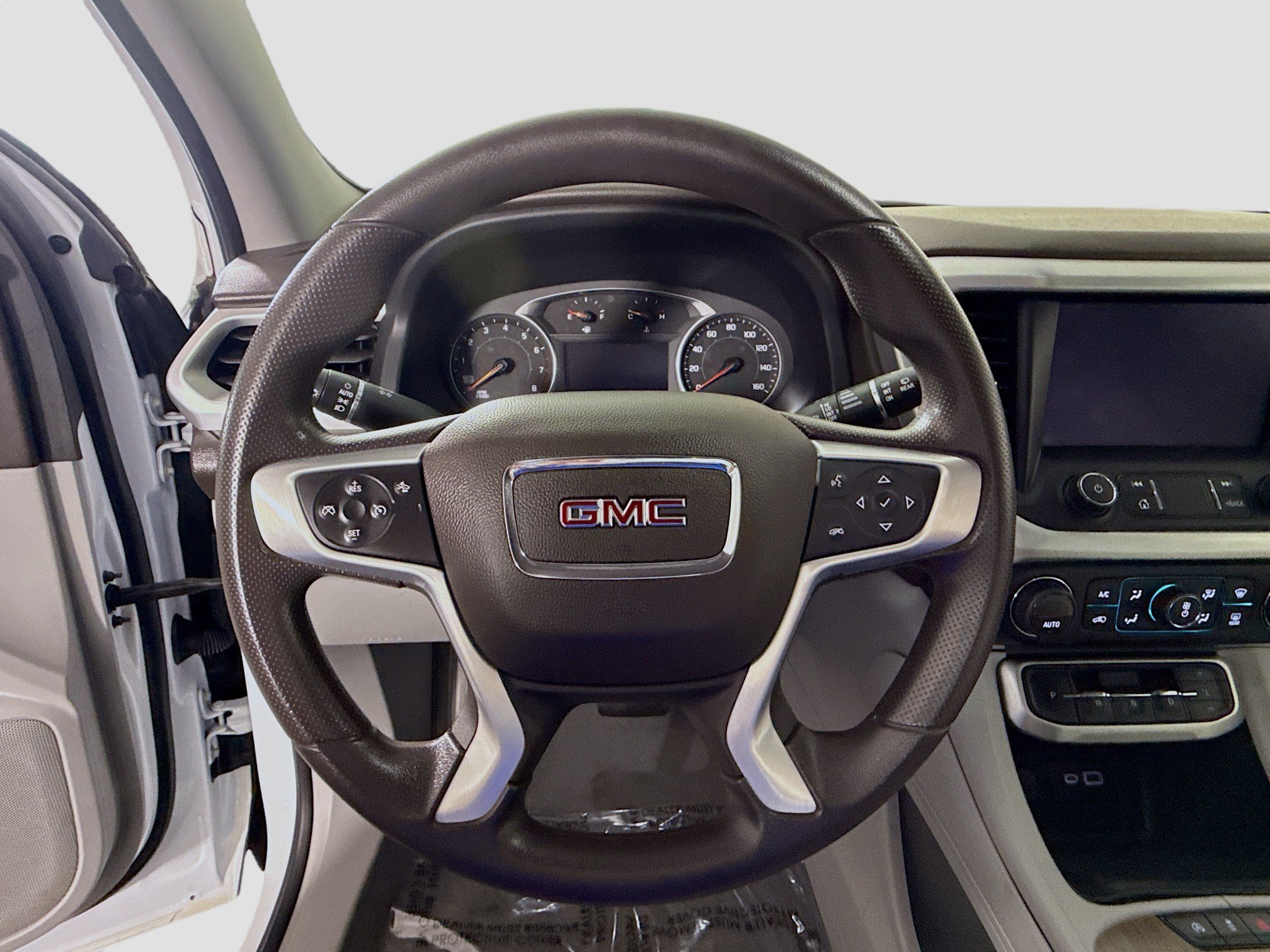 Used 2022 GMC Acadia SLE FWD image 13
