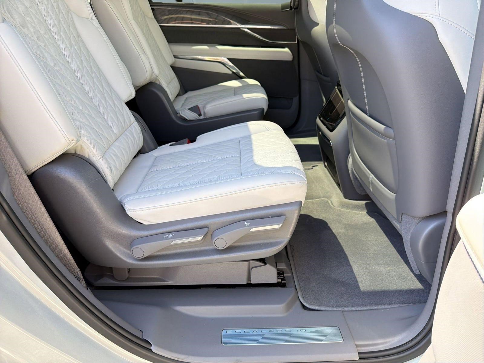 Certified 2025 Cadillac Escalade IQ Luxury 1 image 29