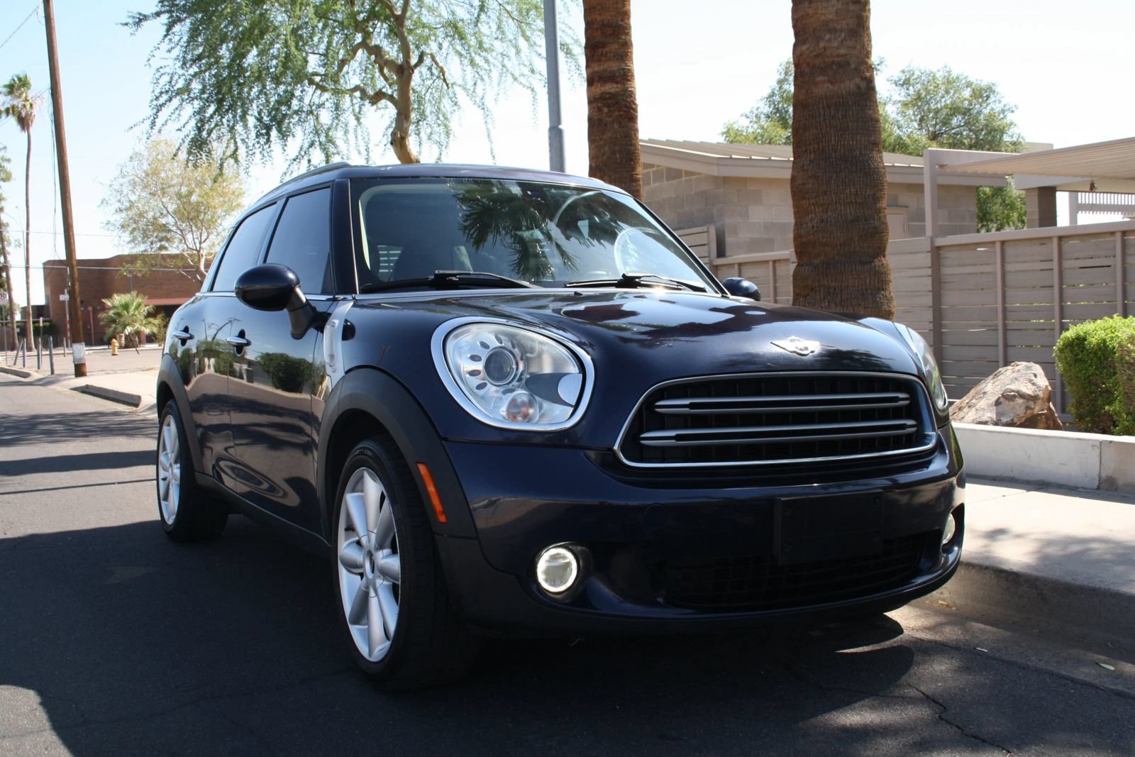 Used 2015 MINI Cooper Countryman FWD image 2