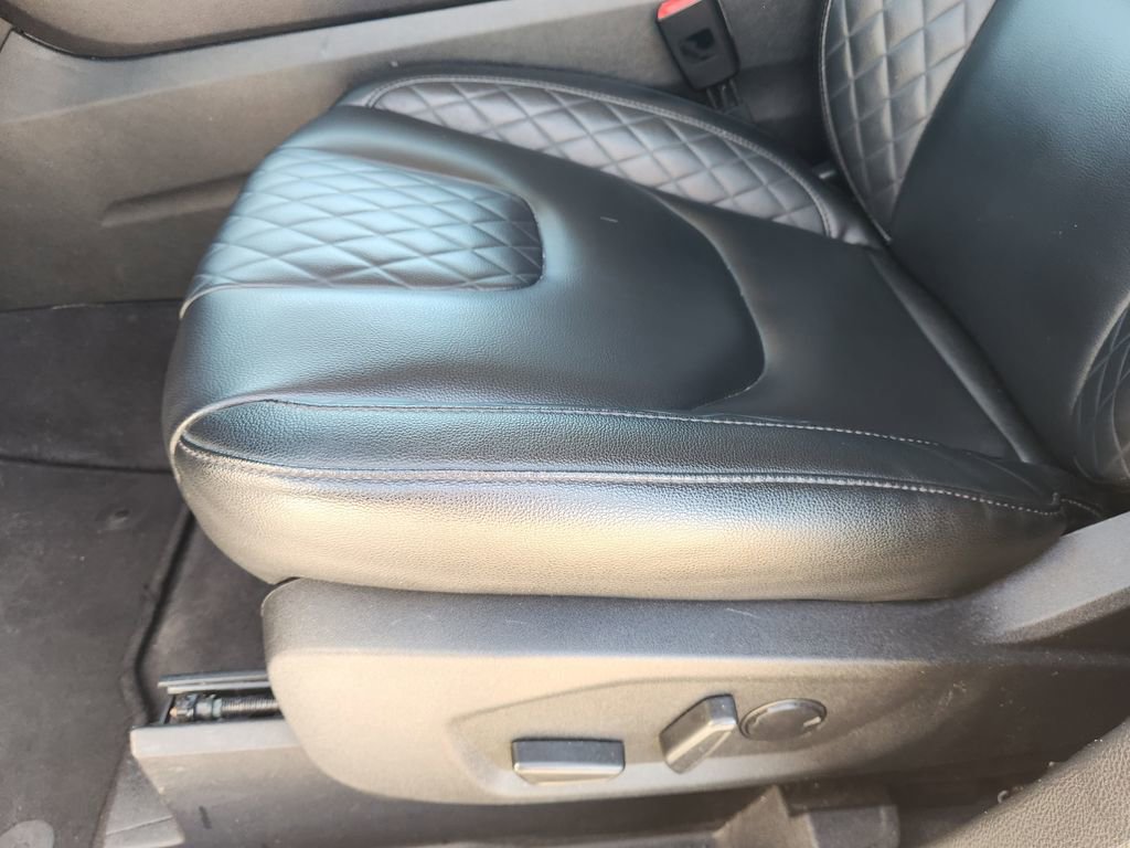 Certified 2024 Ford Edge Titanium image 23