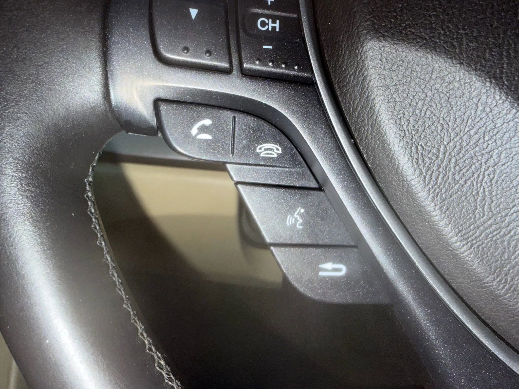 Used 2015 Acura RDX AWD w/ Technology Package image 14