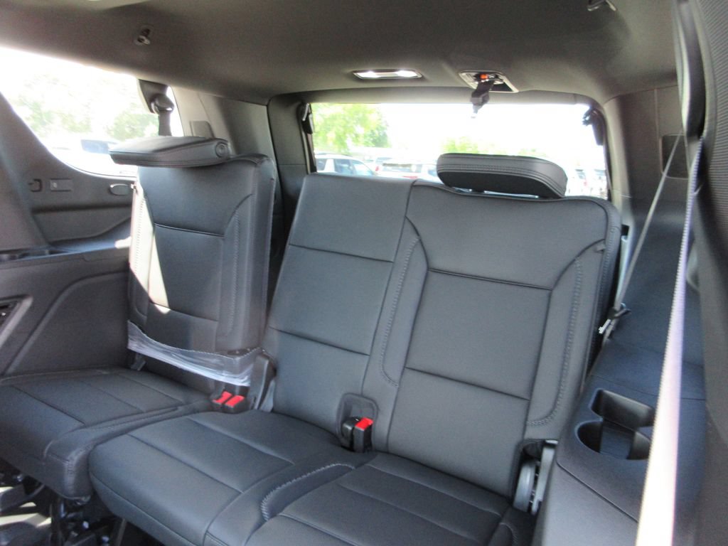 New 2026 GMC Yukon Denali w/ Denali Reserve Package AWD/4WD image 11