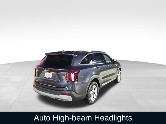 Used 2025 Kia Sorento LX image 6