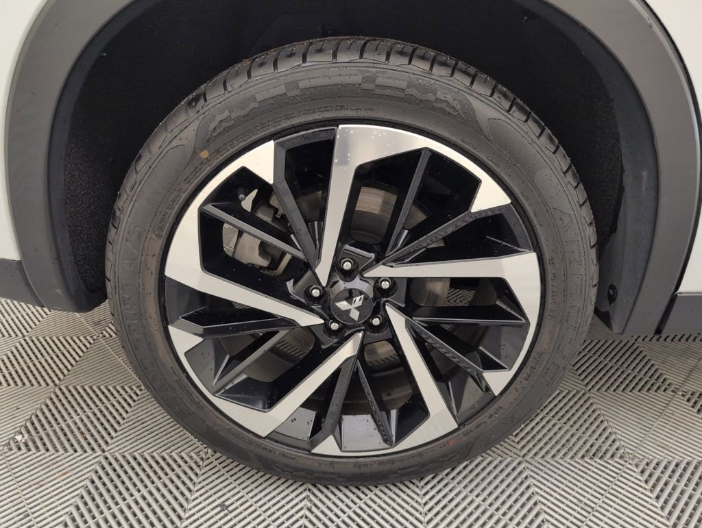 Used 2022 Mitsubishi Outlander SE image 14