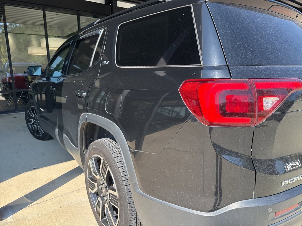 Used 2019 GMC Acadia SLT w/ Black Edition image 3