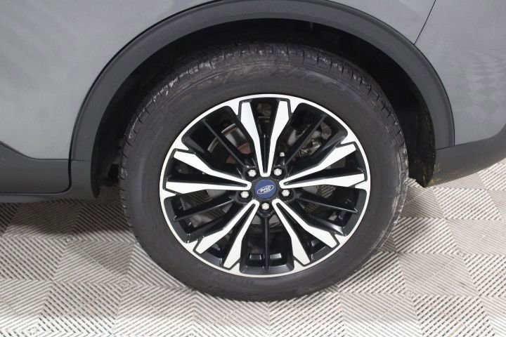 Used 2022 Ford Escape SE w/ SE Sport Appearance Package image 40