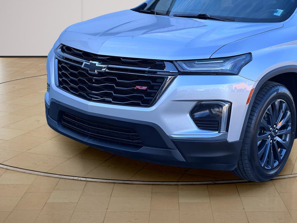 Used 2022 Chevrolet Traverse RS image 38
