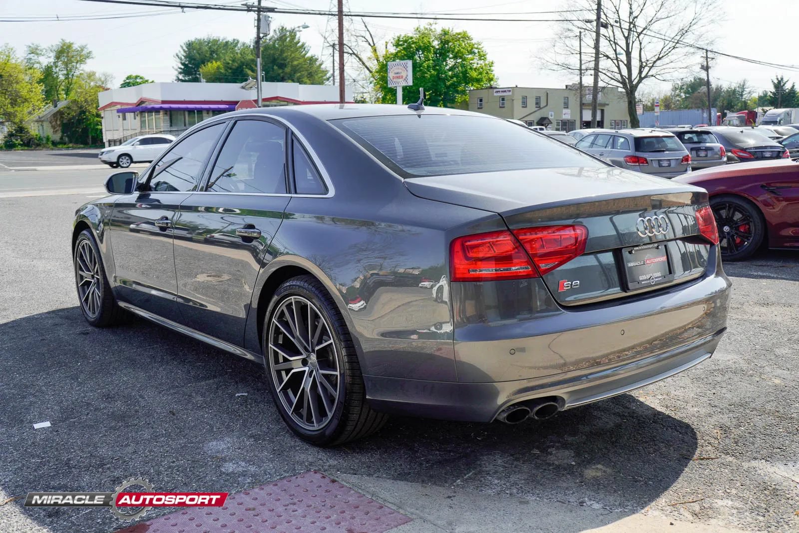 Used 2013 Audi S8 w/ Driver Assistance Pkg AWD/4WD image 5