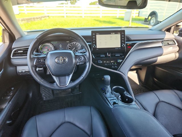 Used 2024 Toyota Camry XSE w/ Cold Weather Package FWD image 35