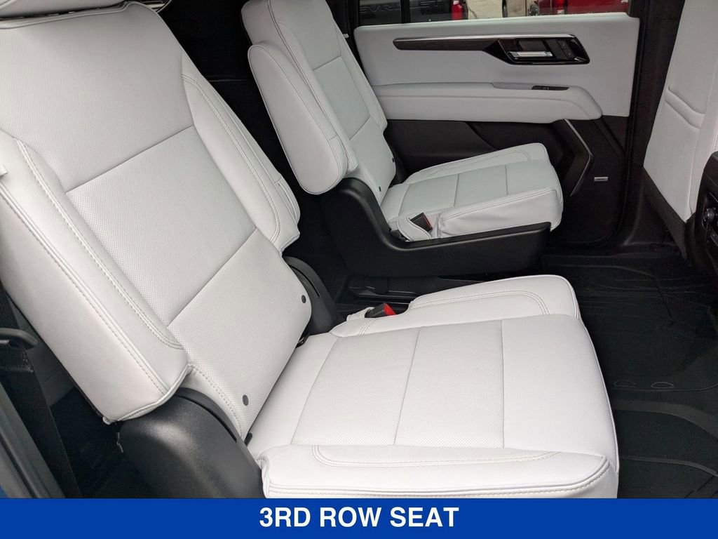 New 2026 Chevrolet Suburban Premier w/ Sun And Tow Package image 38