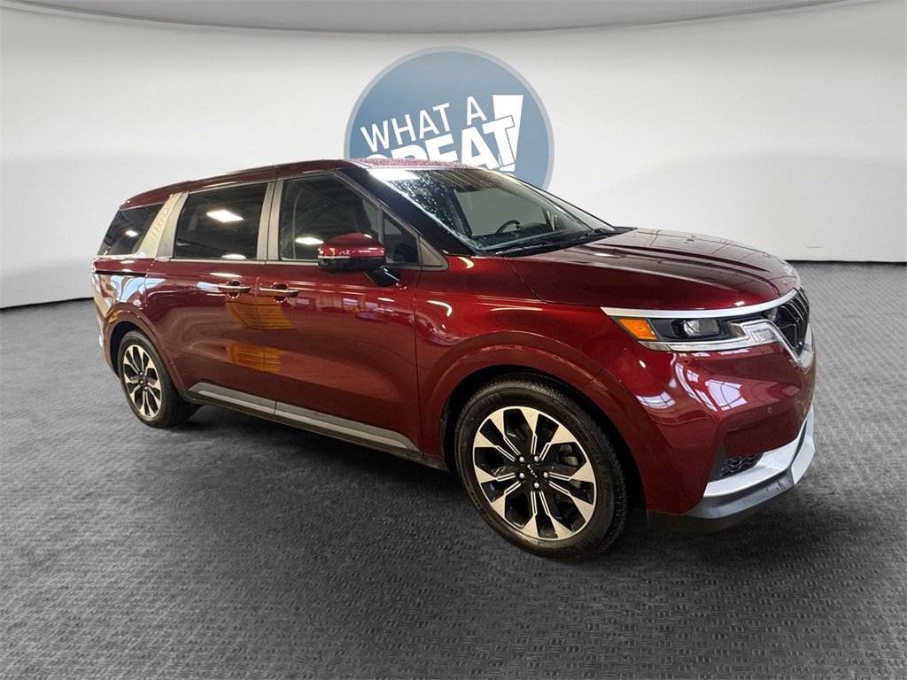 Certified 2024 Kia Carnival EX image 1