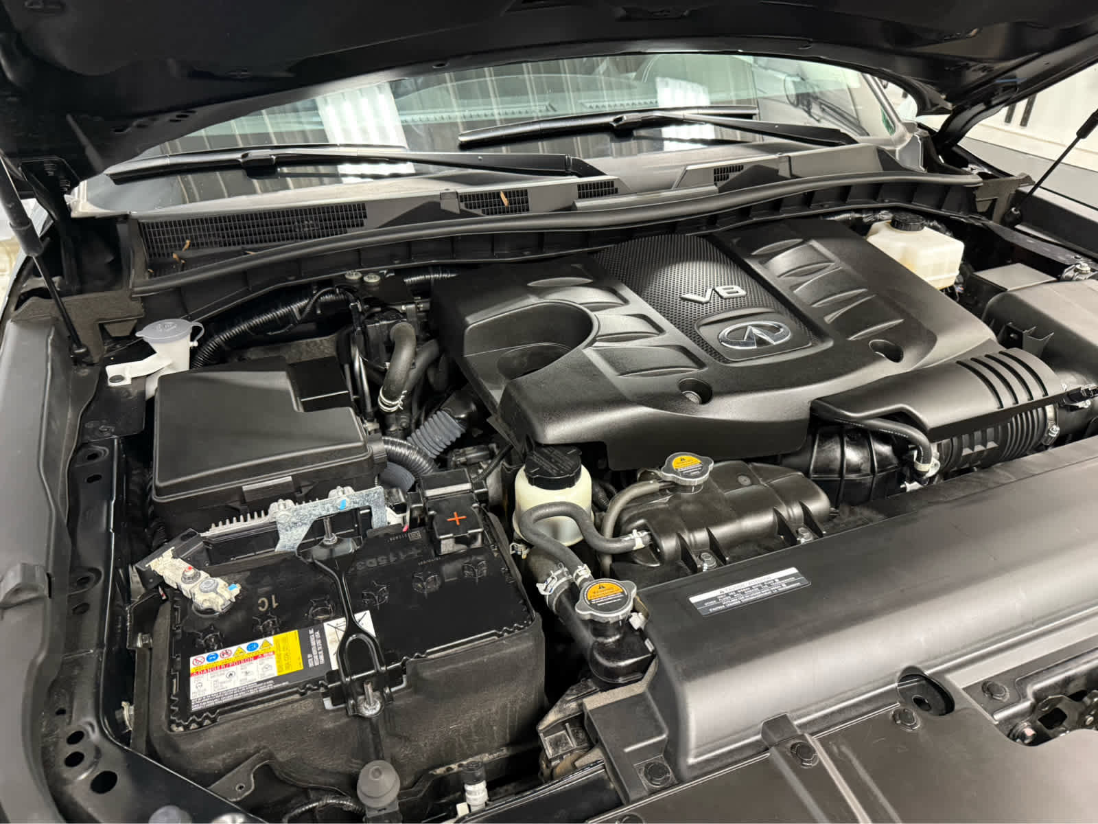 Used 2024 INFINITI QX80 Luxe w/ Cargo Package image 42