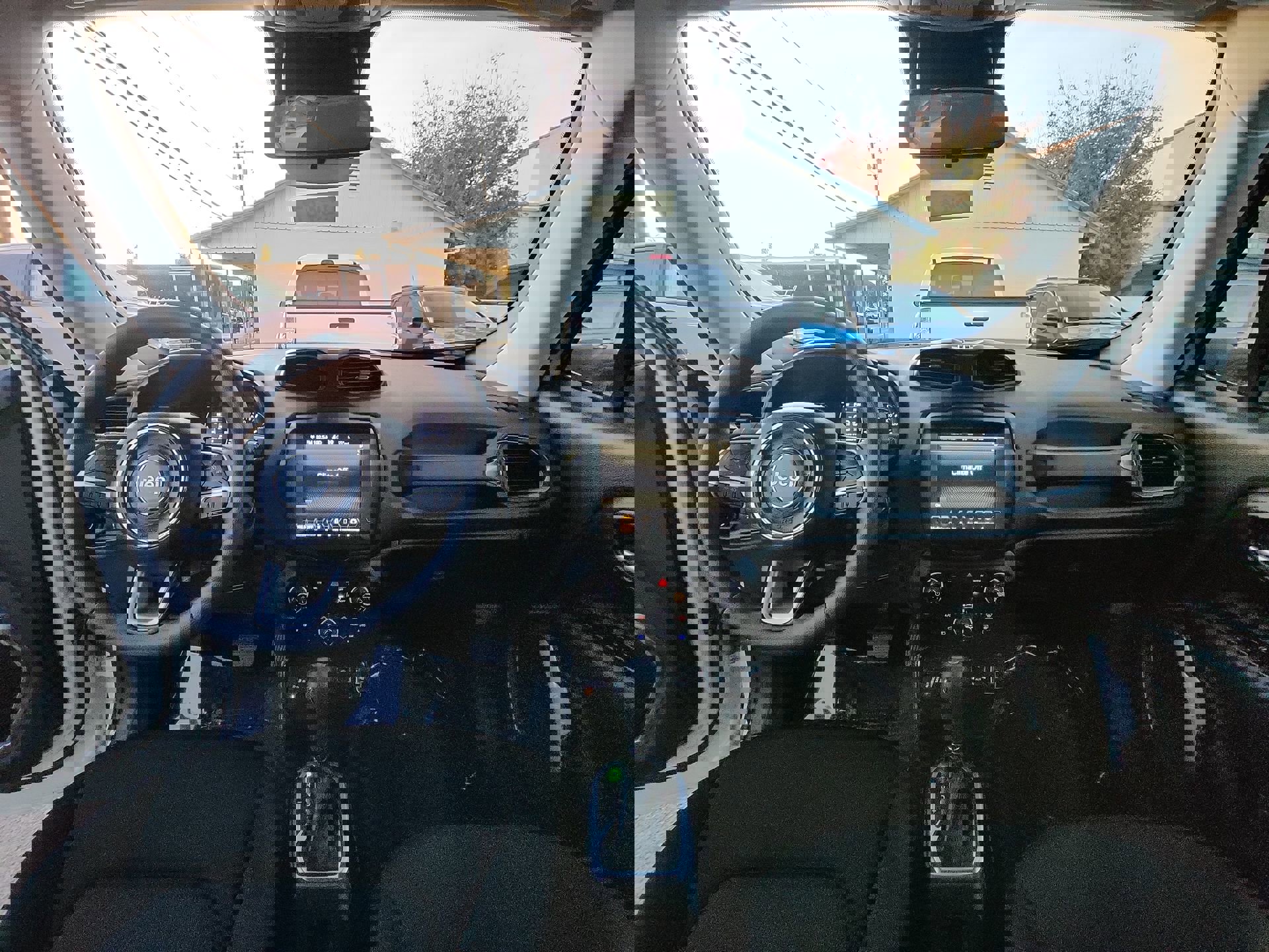 Certified 2023 Jeep Renegade Latitude image 26