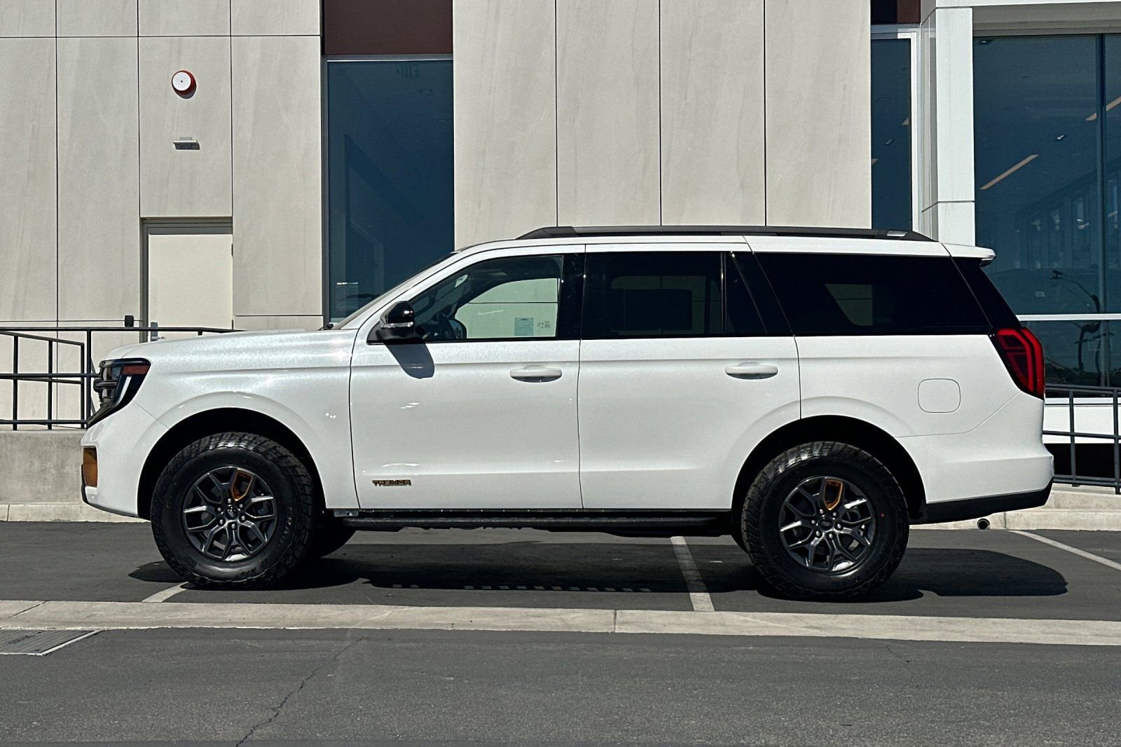 New 2026 Ford Expedition Tremor image 6