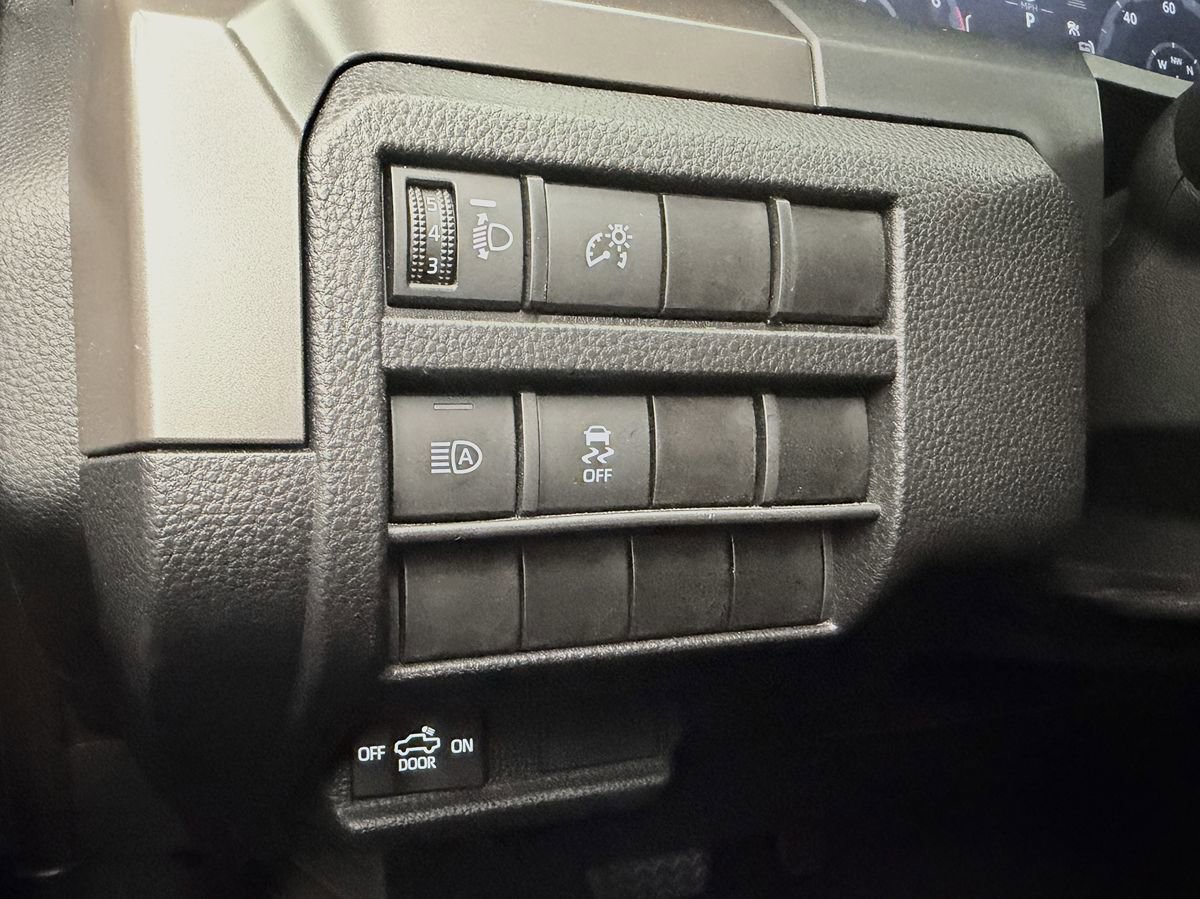 Used 2024 Toyota Tacoma TRD Off-Road AWD/4WD image 21