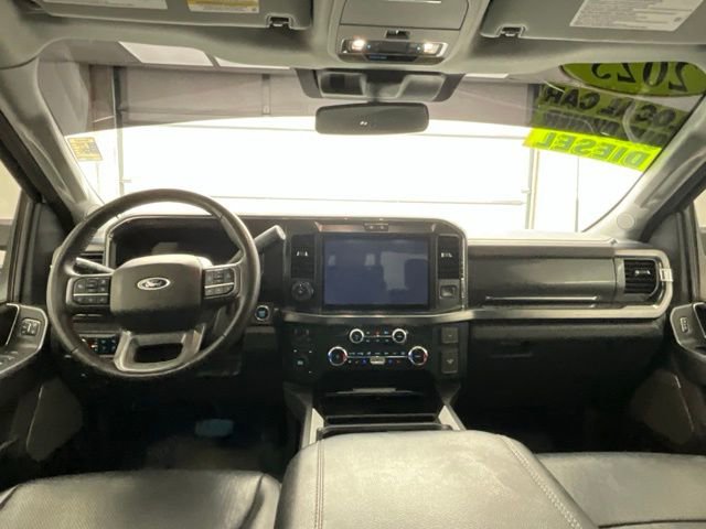 Used 2025 Ford F350 Lariat w/ Lariat Ultimate Package image 4