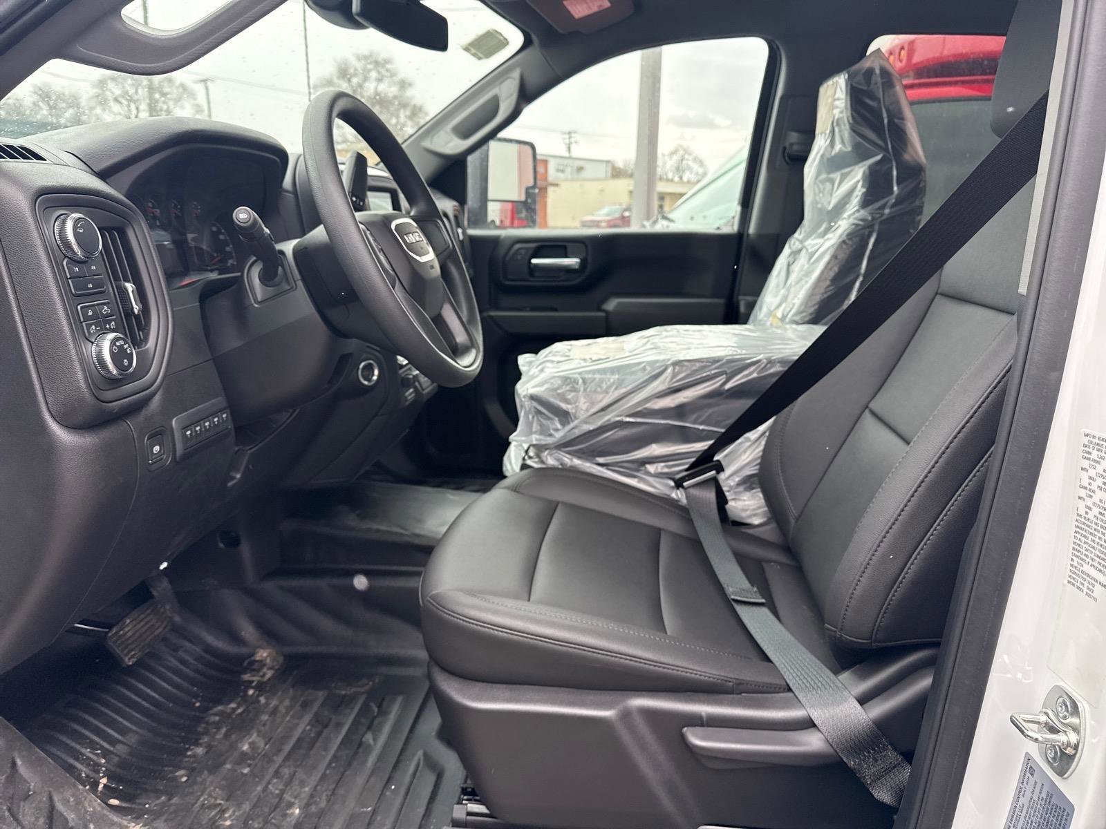 New 2025 GMC Sierra 3500 Pro w/ Convenience Package image 9