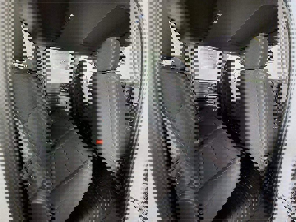 New 2026 GMC Sierra 2500 Pro w/ Convenience Package image 18