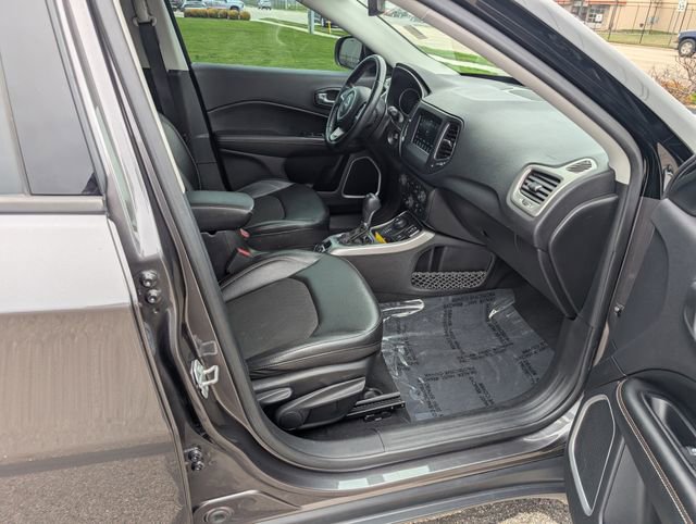 Used 2020 Jeep Compass Latitude image 4