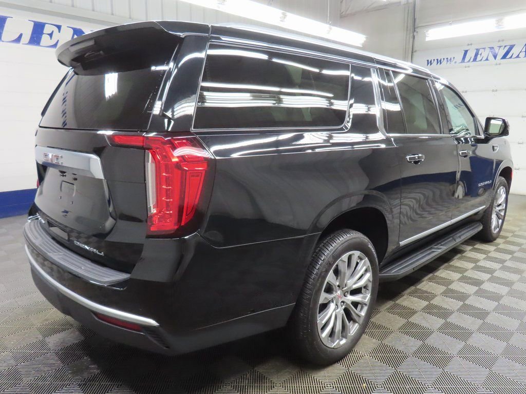Used 2024 GMC Yukon XL Denali image 4