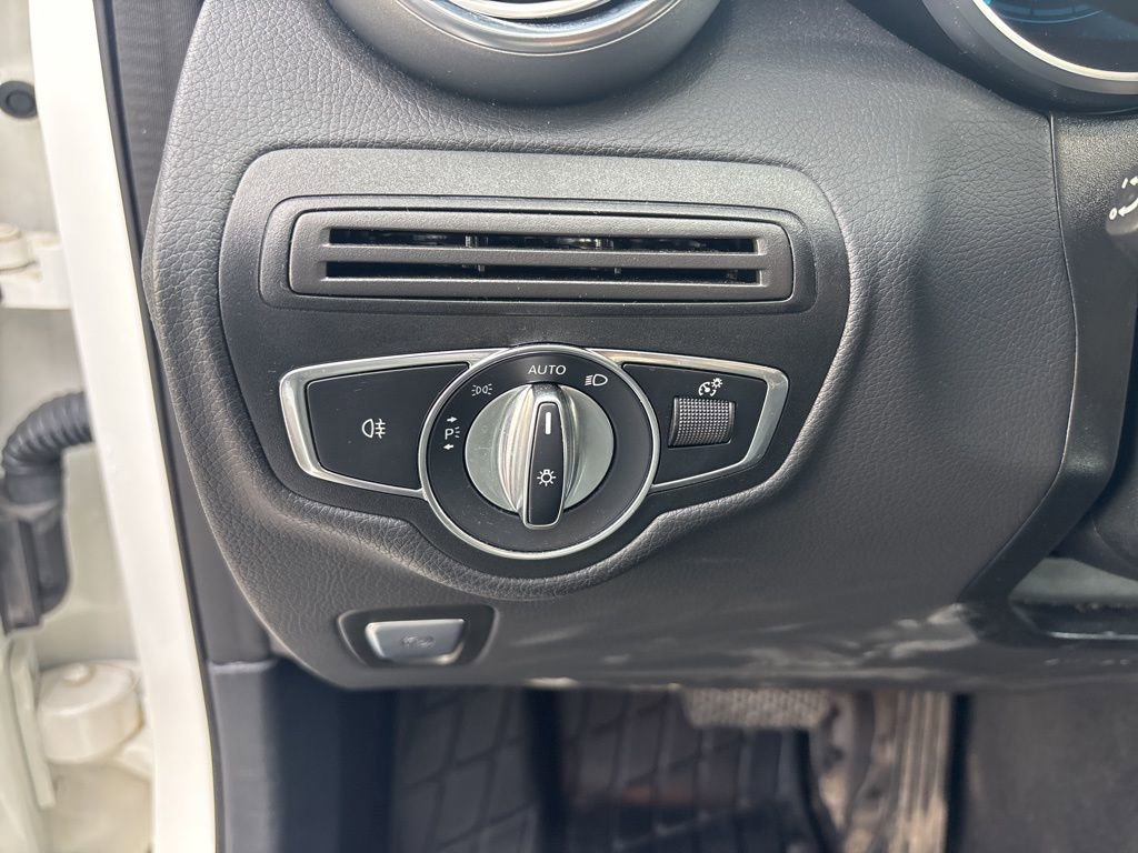 Used 2022 Mercedes-Benz GLC 300 4MATIC image 14