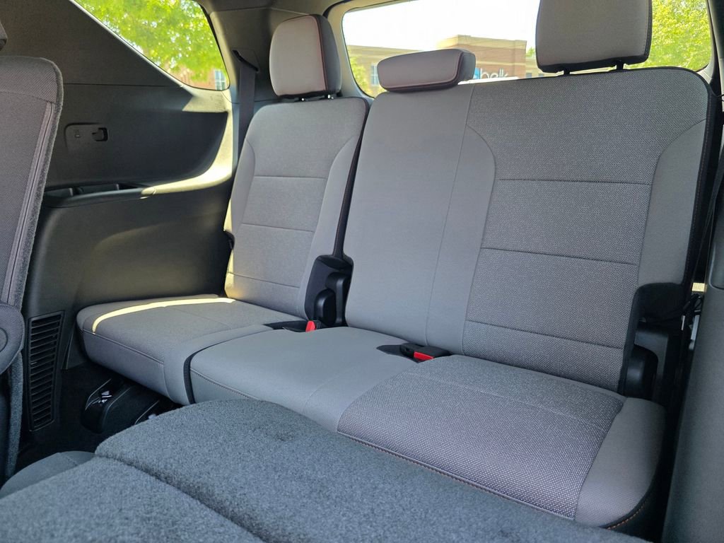 New 2026 Chevrolet Traverse LT w/ Driver Confidence Package FWD image 21