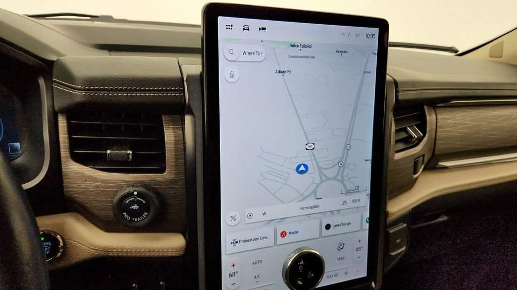 Used 2023 Ford Expedition Limited image 20