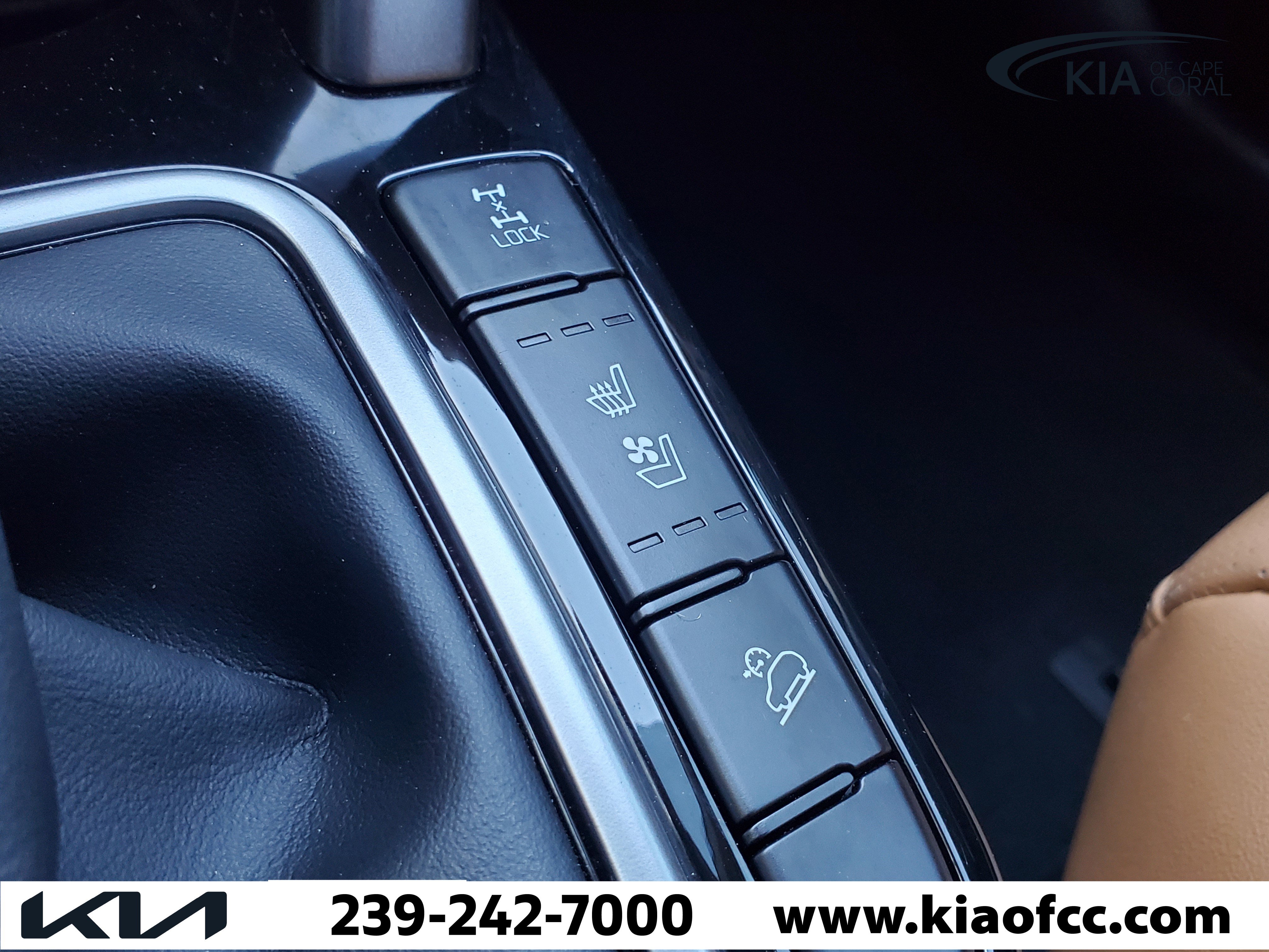 Used 2024 Kia Seltos SX w/ SX Sunroof Package AWD/4WD image 28