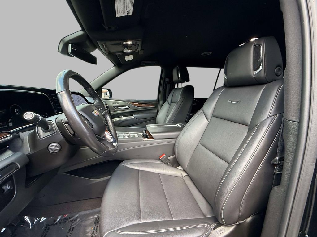 Used 2024 Cadillac Escalade ESV Luxury AWD/4WD image 37