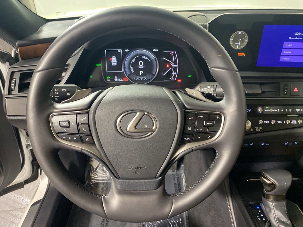 Certified 2023 Lexus ES 300h w/ Premium Package image 15