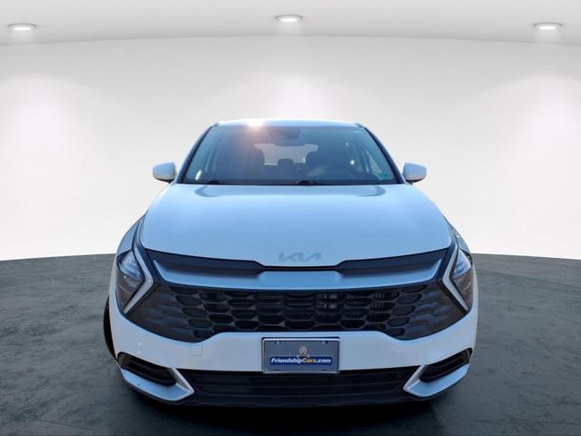 Used 2023 Kia Sportage LX image 3