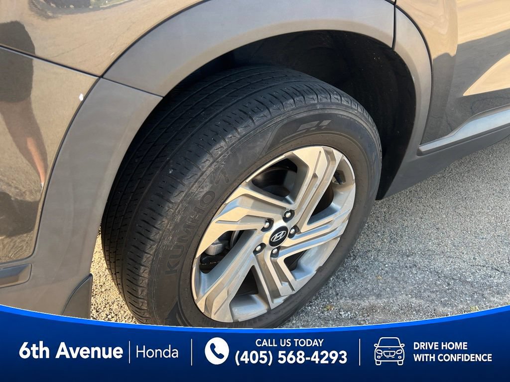 Used 2023 Hyundai Santa Fe SEL FWD image 11