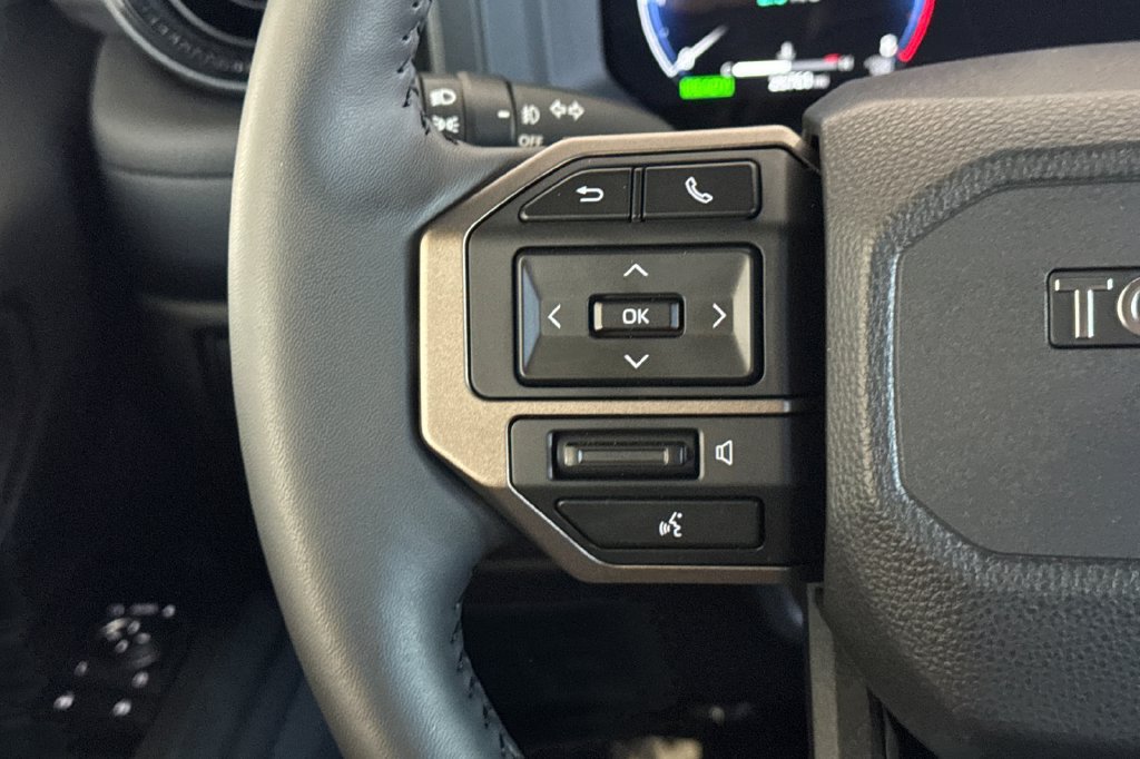 Used 2025 Toyota Land Cruiser AWD/4WD image 27